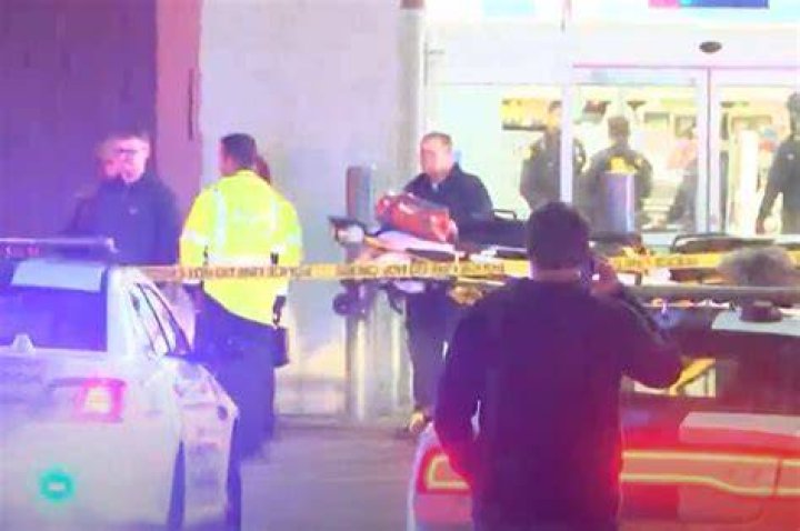 Indiana Walmart shooting injures 1, suspect killed: police