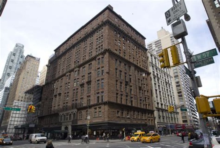 Jessica Chastain’s glitzy new digs said to be haunted
