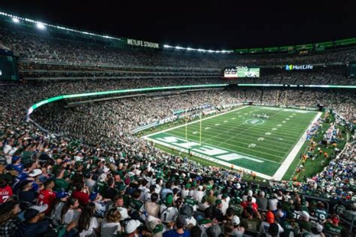 Jets' fan engagement bringing new energy to MetLife Stadium