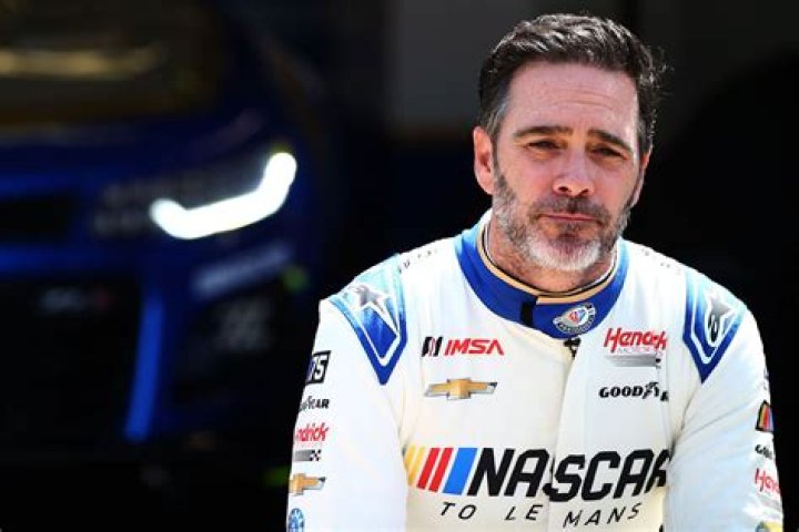Jimmie Johnson withdraws from race after in-laws' murder-suicide