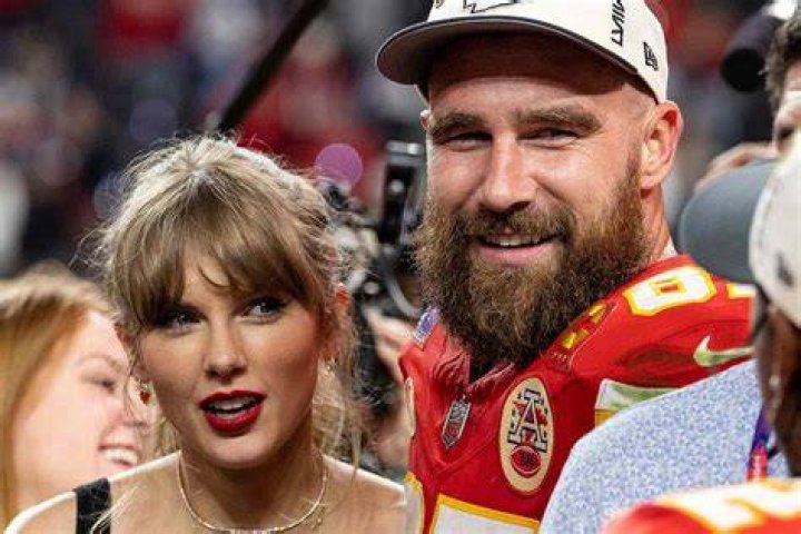 Joy Behar zones out on 'The View' during Taylor Swift, Travis Kelce discussion: 'Who cares?!'