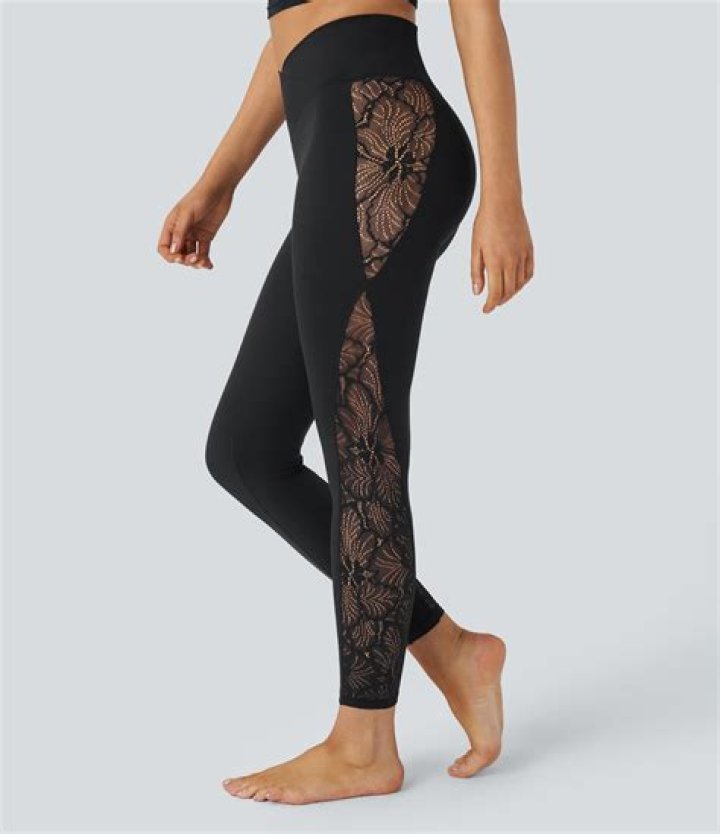 Kate Hudson's 'chap-style' butt leggings design ripped online