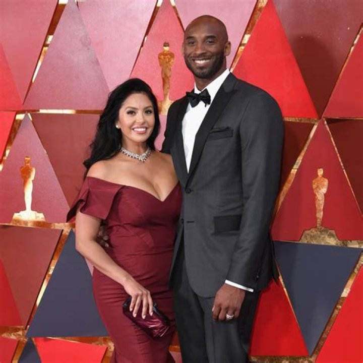 Kobe Bryant's wife Vanessa wins ruling, LA County officials to testify about crash pictures
