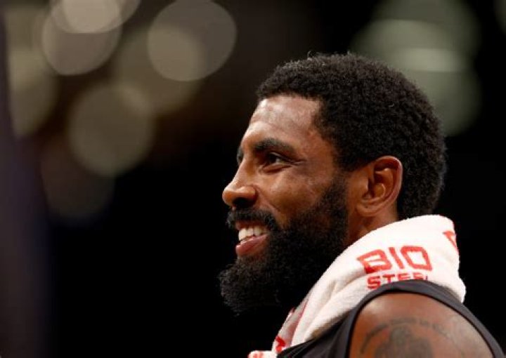 Kyrie Irving helped 'warrior' wife give birth