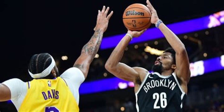 Lakers to add Spencer Dinwiddie for playoff push after Nets trade