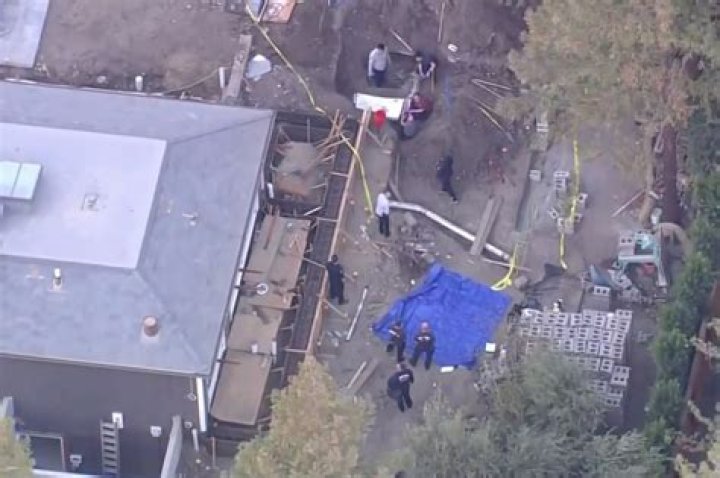 Landscapers find car buried in yard of Silicon Valley home