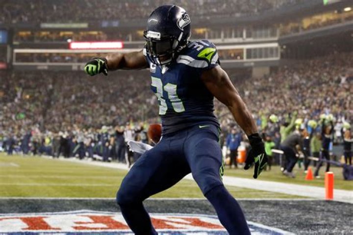 Legion of Boom strikes late as Seahawks upend Panthers