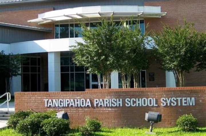 Louisiana police probing allegations 17-year-old boy fathered child with teacher