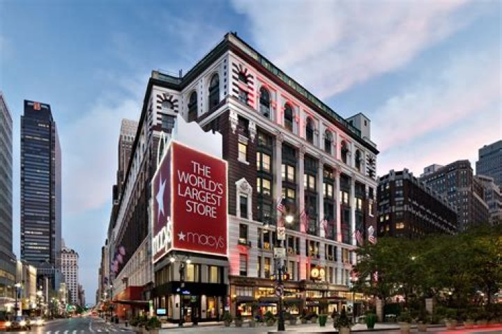 Macy's Herald Square flagship, Bloomingdale's unlikely to undergo redevelopment