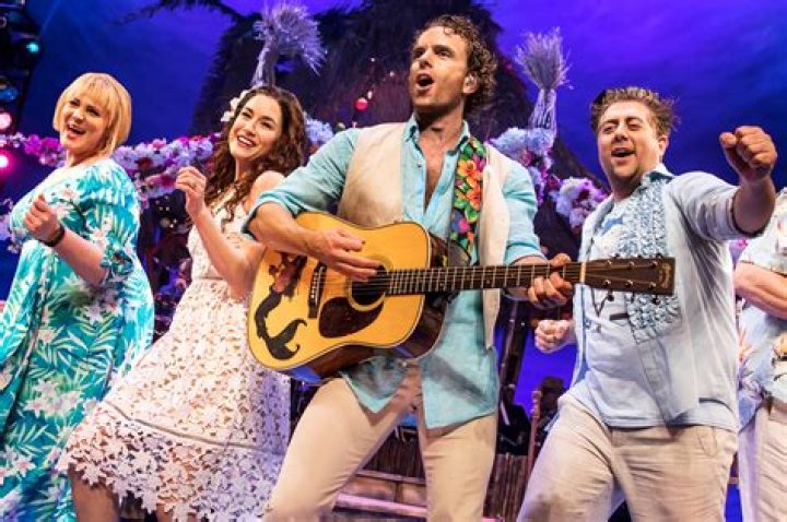 ‘Margaritaville’ musical is a paradise for Parrotheads — and no one else