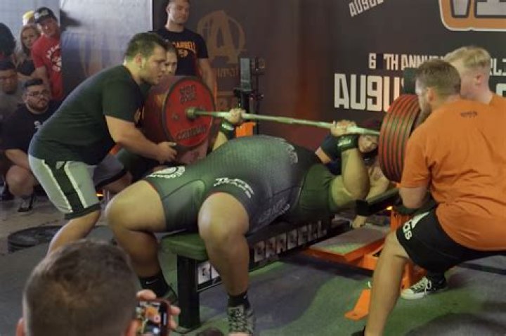 Massive Kentucky man breaks bench press world record: video
