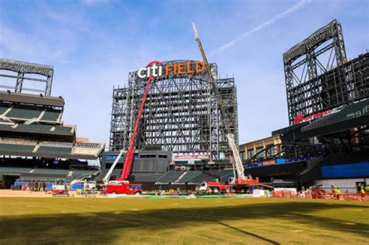 Mets' Citi Field construction underway to move fence in