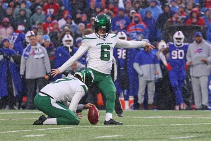 Mike White leaves Jets for Dolphins