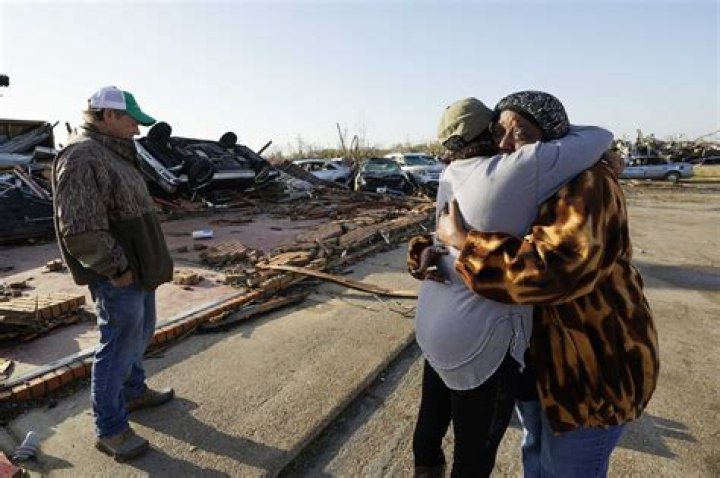 Mississippi tornado leaves at least 26 dead
