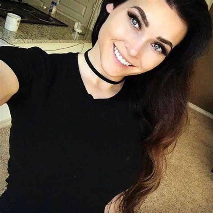 Model Niece Waidhofer dead at 31 by suicide: Influencer had 4.2M followers