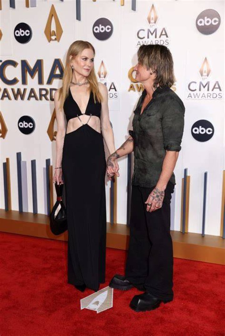 mom Naomi's suicide, 2023 CMA Awards, more