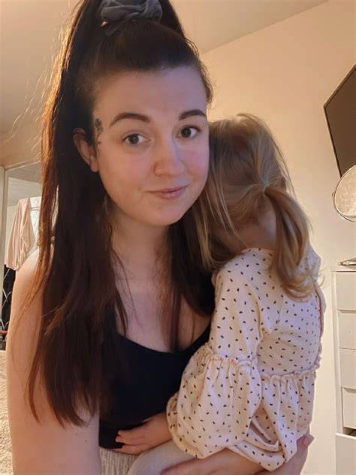 Mom who got face tattoo to honor her daughter draws backlash