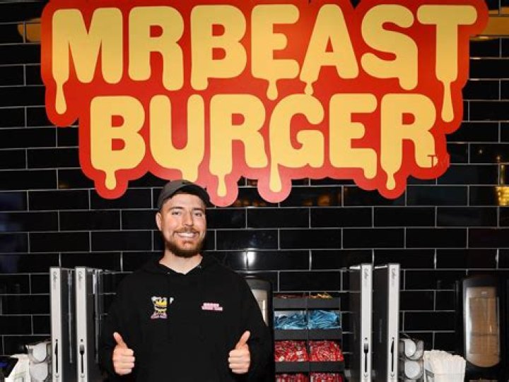 MrBeast draws thousands to YouTube star’s new burger joint at American Dream mall