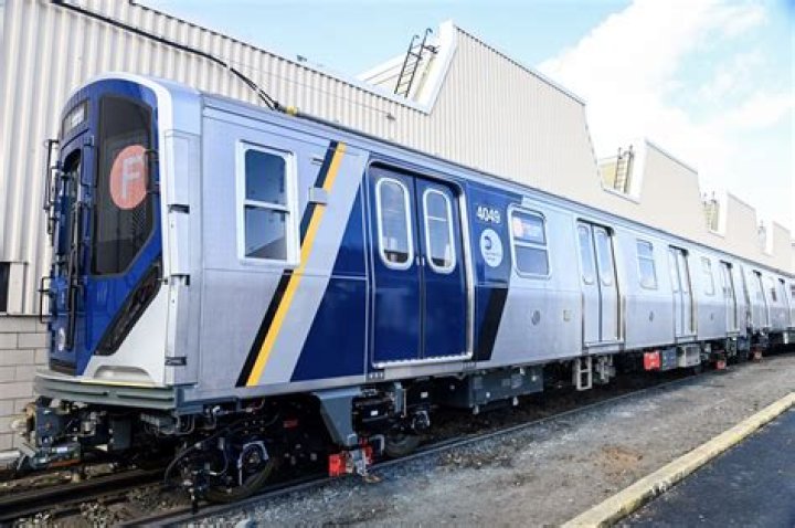 MTA's latest subway cars roll from Manhattan to Queens on A line