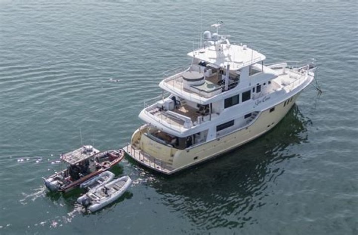 Nantucket Harbor 82-foot yacht carrying guns, drugs and prostitutes discovered: report