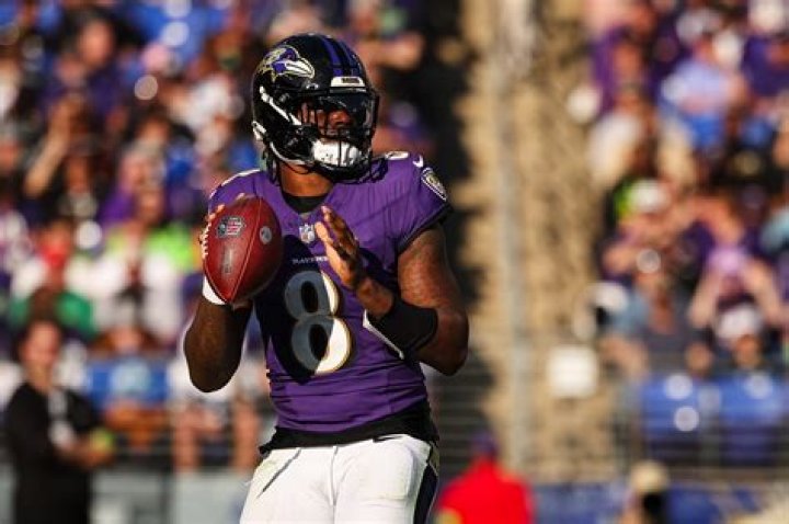 NFL DFS Week 10 picks: Sam LaPorta, Tony Pollard, Kenneth Walker, more