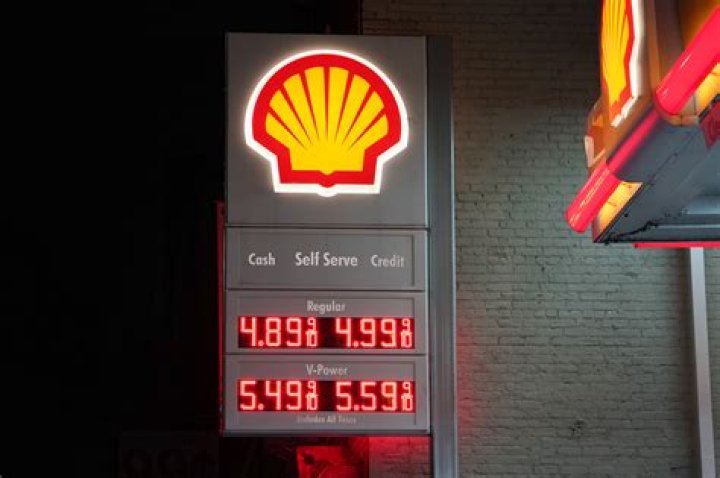 NYC-area gas prices top $5 ahead of Memorial Day weekend