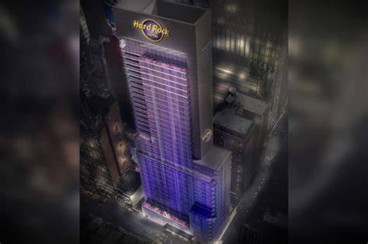 NYC hotels boom roars on despite vacancies, declining revenue