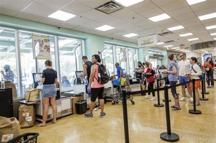 NYC loses nearly 40,000 retail jobs since pandemic: survey