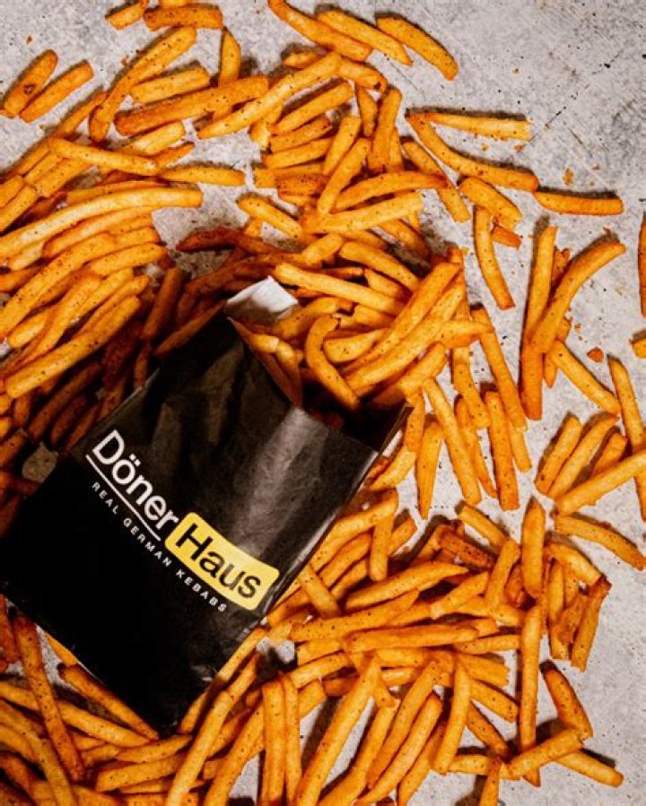 NYC restaurant faces legal battle with Pornhub