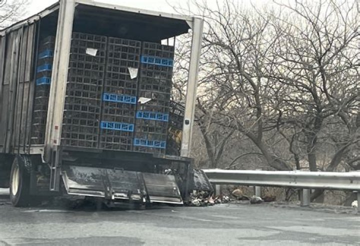 NYC truck carrying chickens catches fire in Staten Island