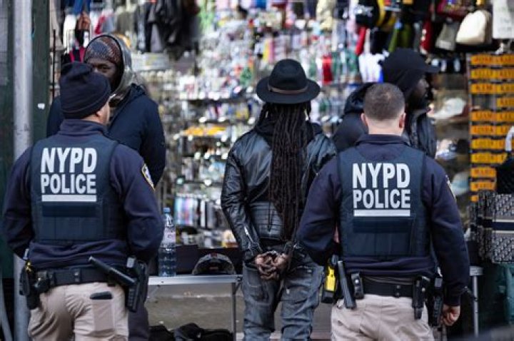 NYPD cops can no longer detain people while checking for warrants