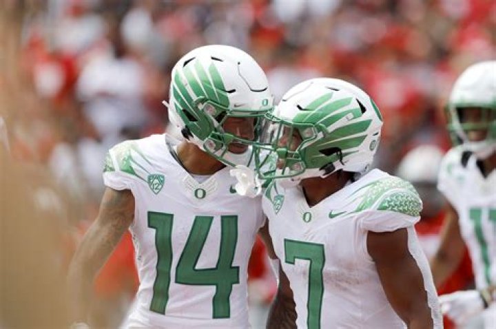 Oregon upsets Ohio State in college football thriller