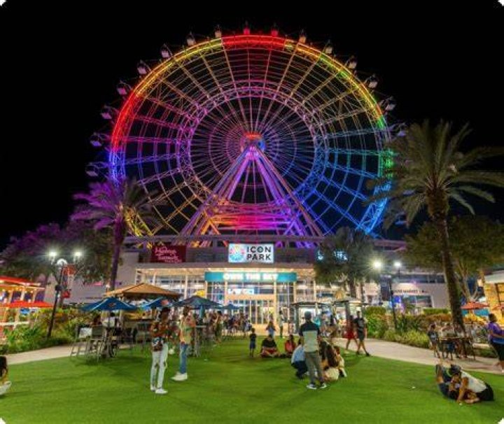 Orlando's ICON Park 400-foot Ferris wheel loses power