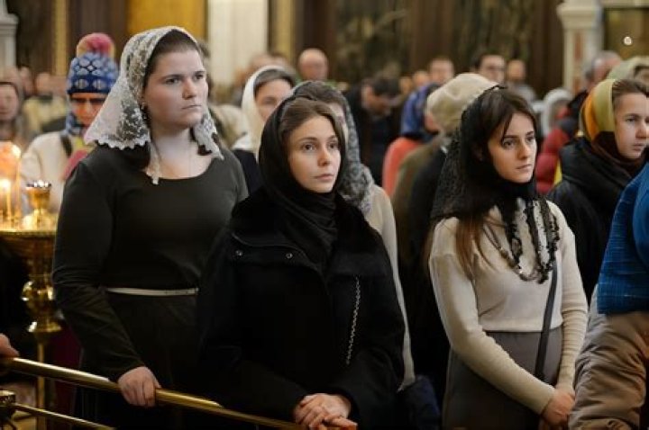 Orthodox Jewish women slammed for wearing ‘slutty’ wigs