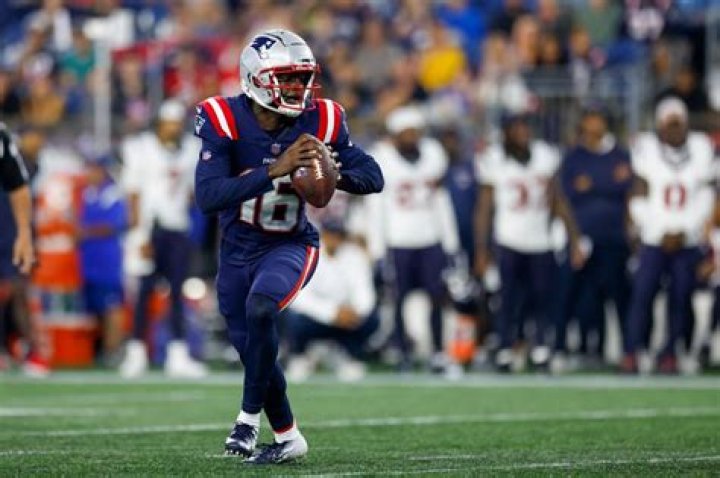 Patriots cut Bailey Zappe, Malik Cunningham in shock QB moves