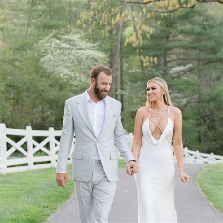 Paulina Gretzky is ready to start 'a new chapter'