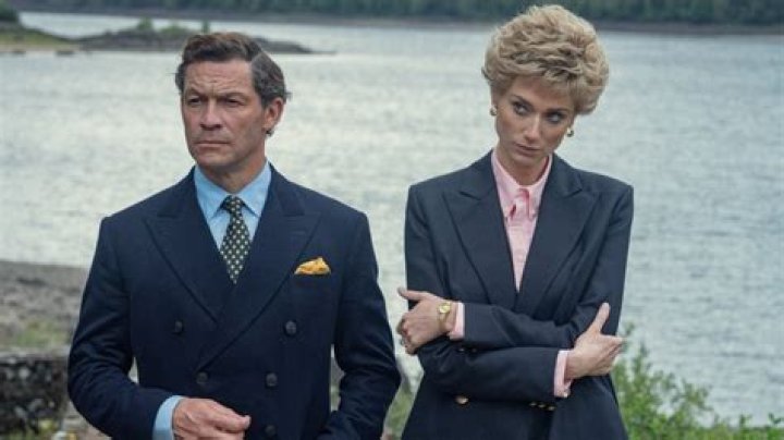 Princess Diana sings in new deleted scene from 'The Crown'