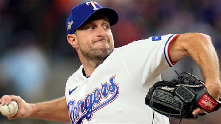 Rangers' Max Scherzer dealing with new injury entering World Series