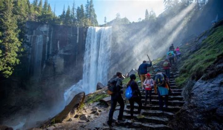Rare 'firefall' stuns visitors at Yosemite National Park