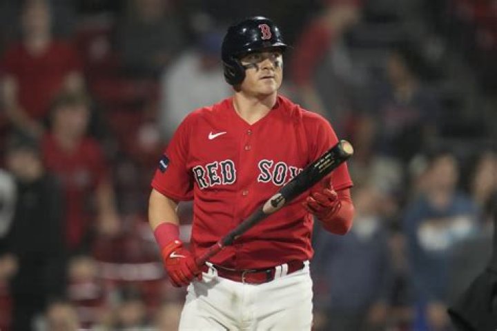 Red Sox lose game on baserunning blunder by Reese McGuire