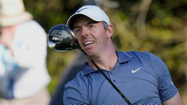 Rory McIlroy roasted over US Open '90’s wallpaper' shirt