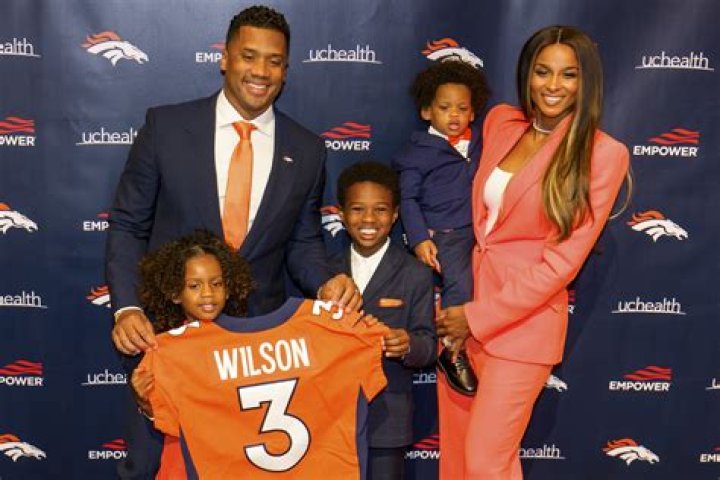 Russell Wilson gets cozy with Ciara in steamy video after Oscars