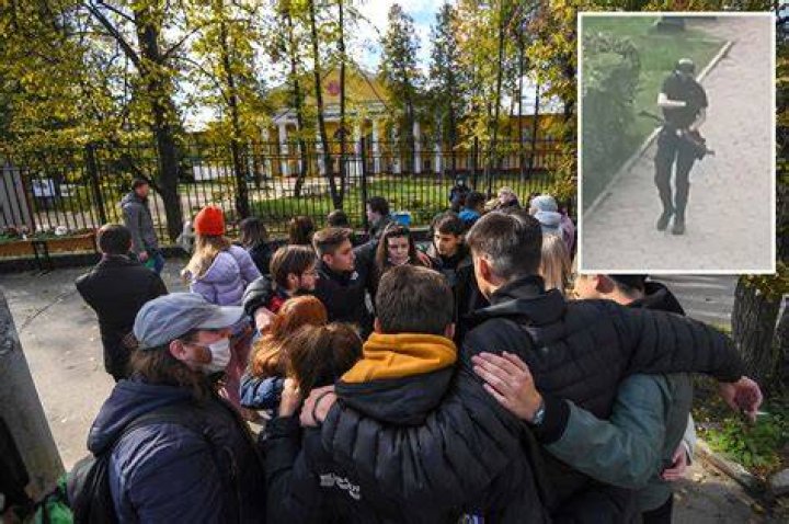Russians mourn victims of deadly university campus shooting