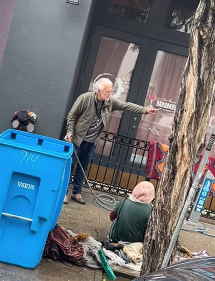 San Francisco gallery owner soaks homeless woman with hose: video