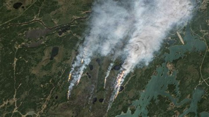 Satellite images show Canada wildfire smoke, 'unhealthy' air quality arriving in Upper Midwest