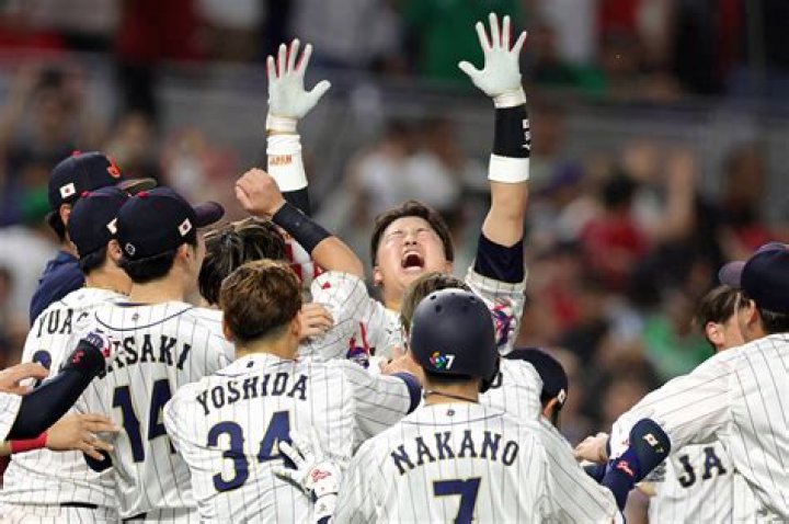 Shohei Ohtani sparks Japan rally to top Mexico in WBC semis