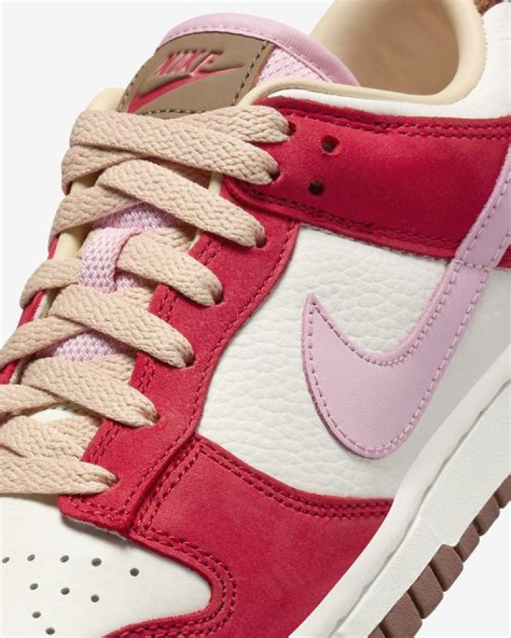 Shop the Valentine's Day 2023 Nike Dunk sneakers on Ebay now
