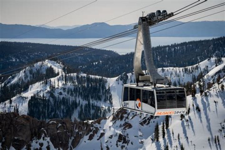 Snowboarder stuck overnight for 15 hours on gondola at Lake Tahoe resort
