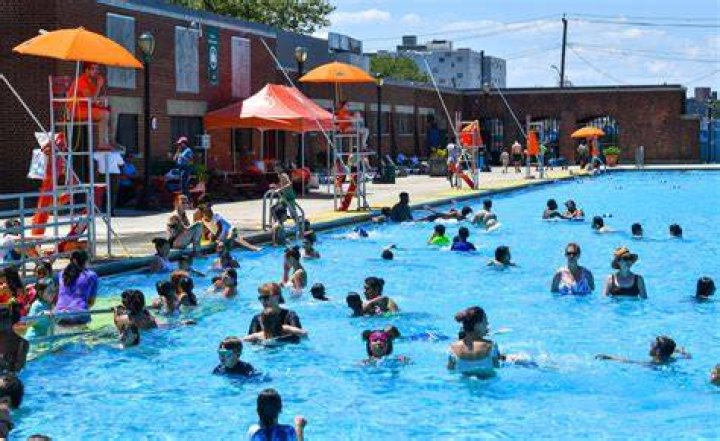 Some NYers furious after public pool opening delayed as temps soar