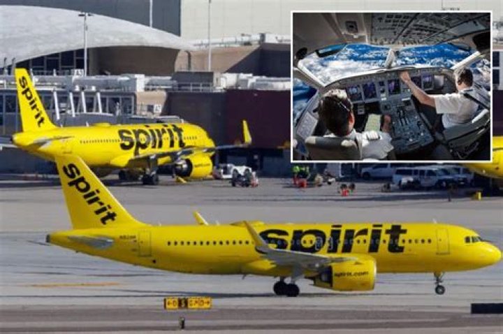 Spirit Airlines pilots sending out résumés after JetBlue deal collapse